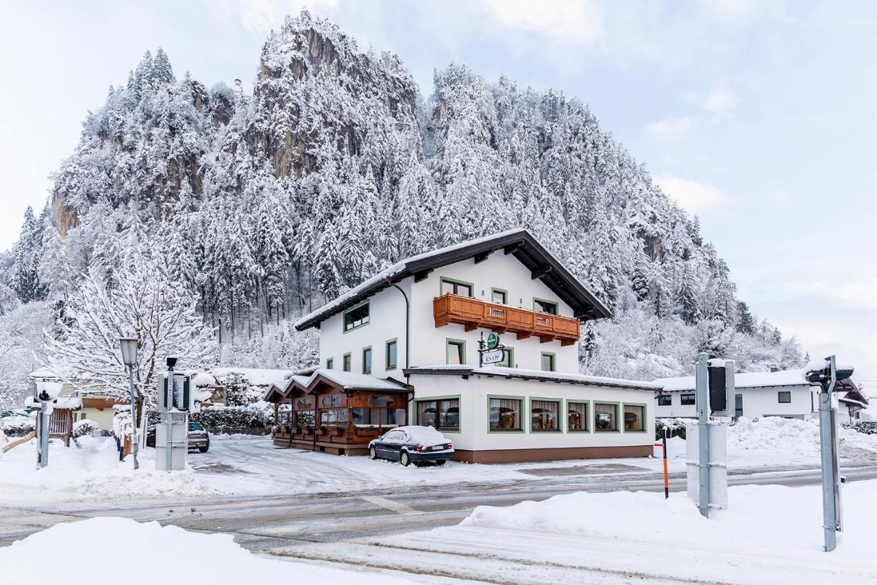 Gasthof Pension Knapp Strass im Zillertal Exterior photo